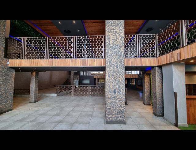 1,091M² RETAIL TO LET IN BARDENE